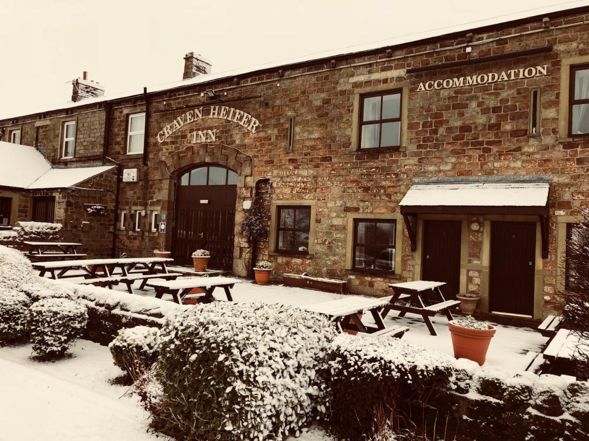 The Craven Heifer Hotel Skipton Exterior foto